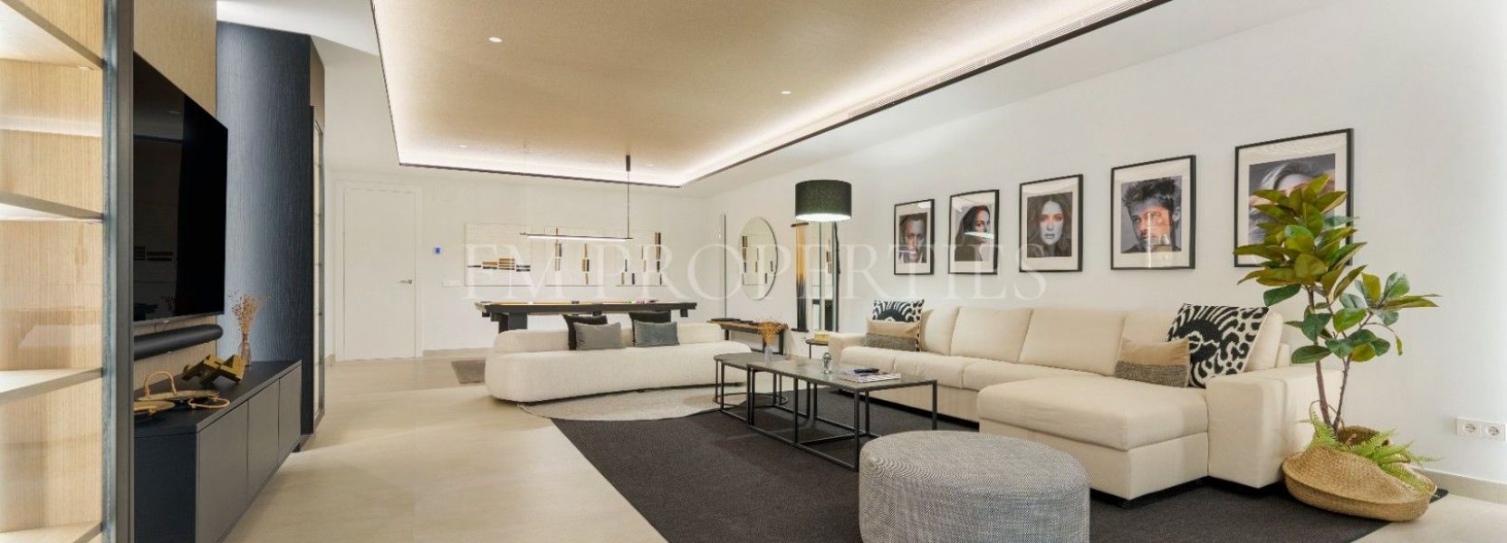 Villa  in Altos de Puente Romano, Marbella Goldene Meile, Marbella