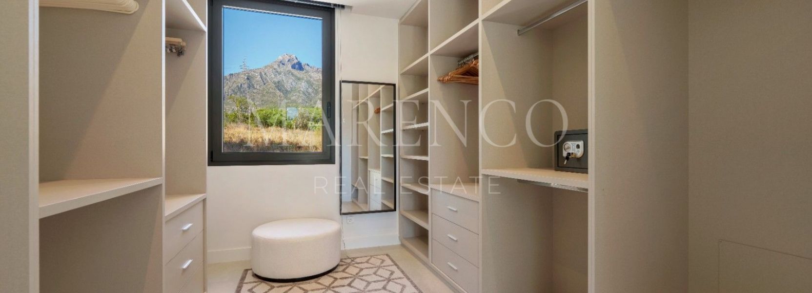 Villa  in Altos de Puente Romano, Marbella Goldene Meile, Marbella