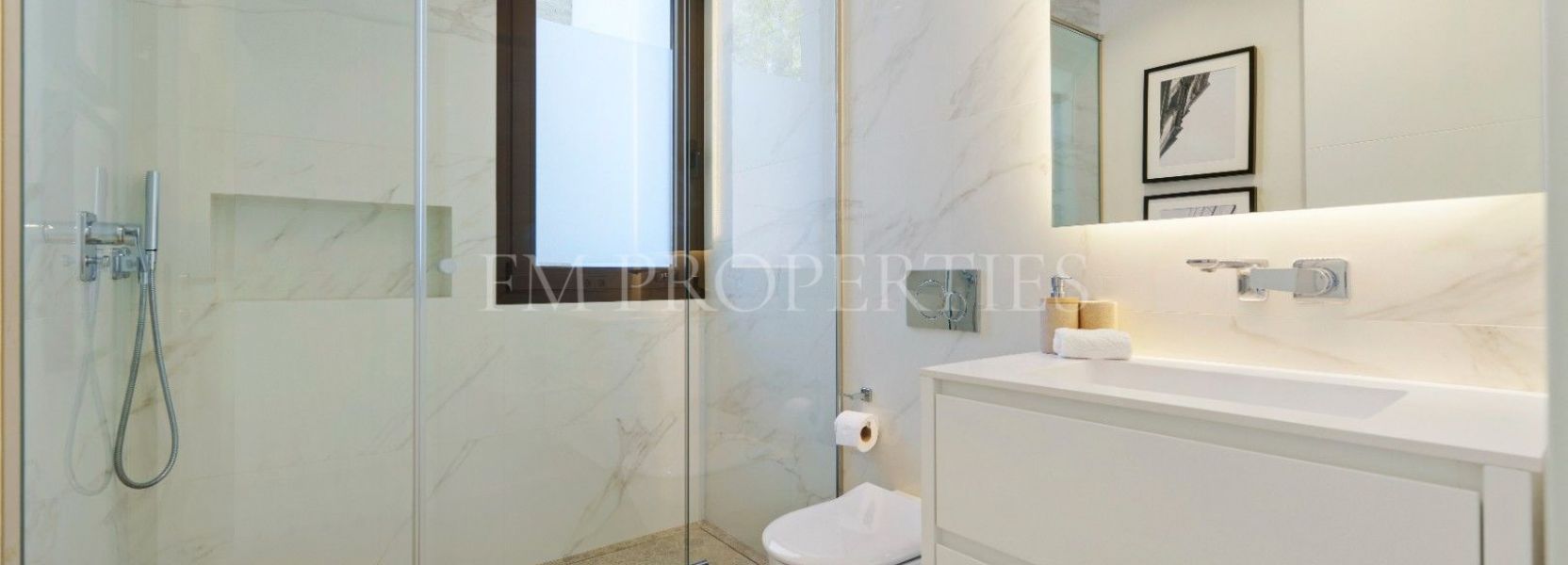 Villa  in Altos de Puente Romano, Marbella Goldene Meile, Marbella