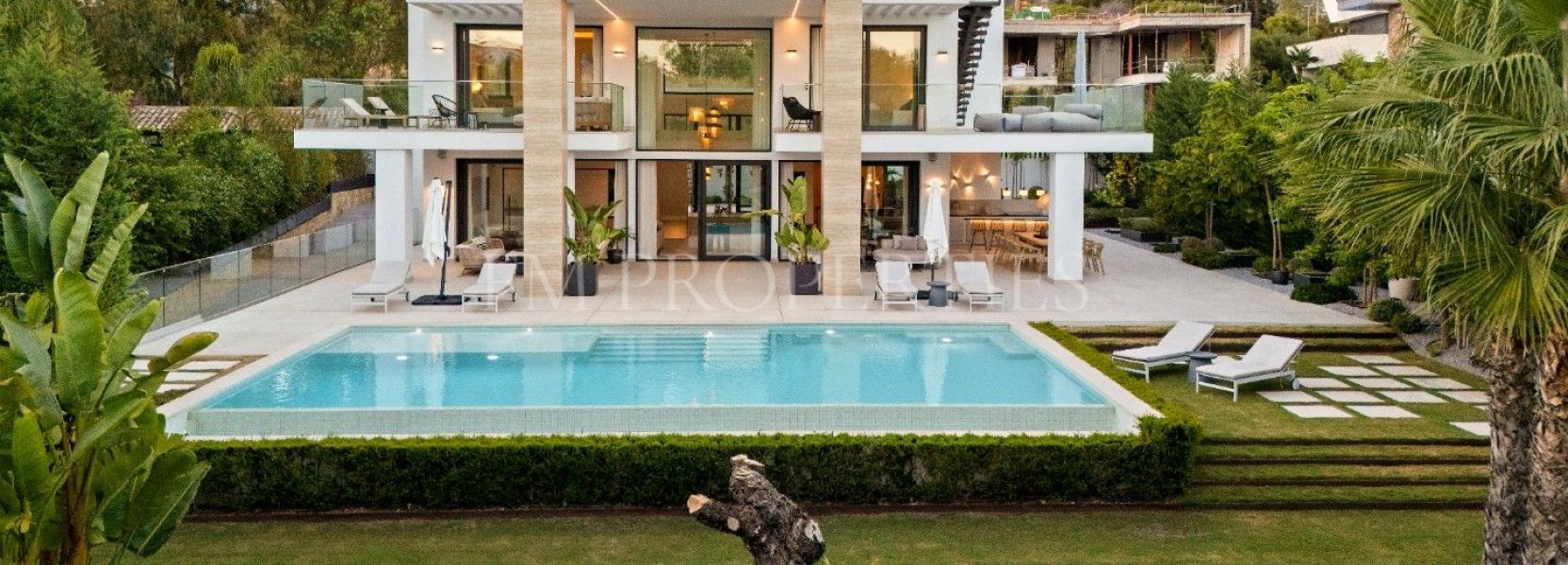 Villa  in Altos de Puente Romano, Marbella Goldene Meile, Marbella