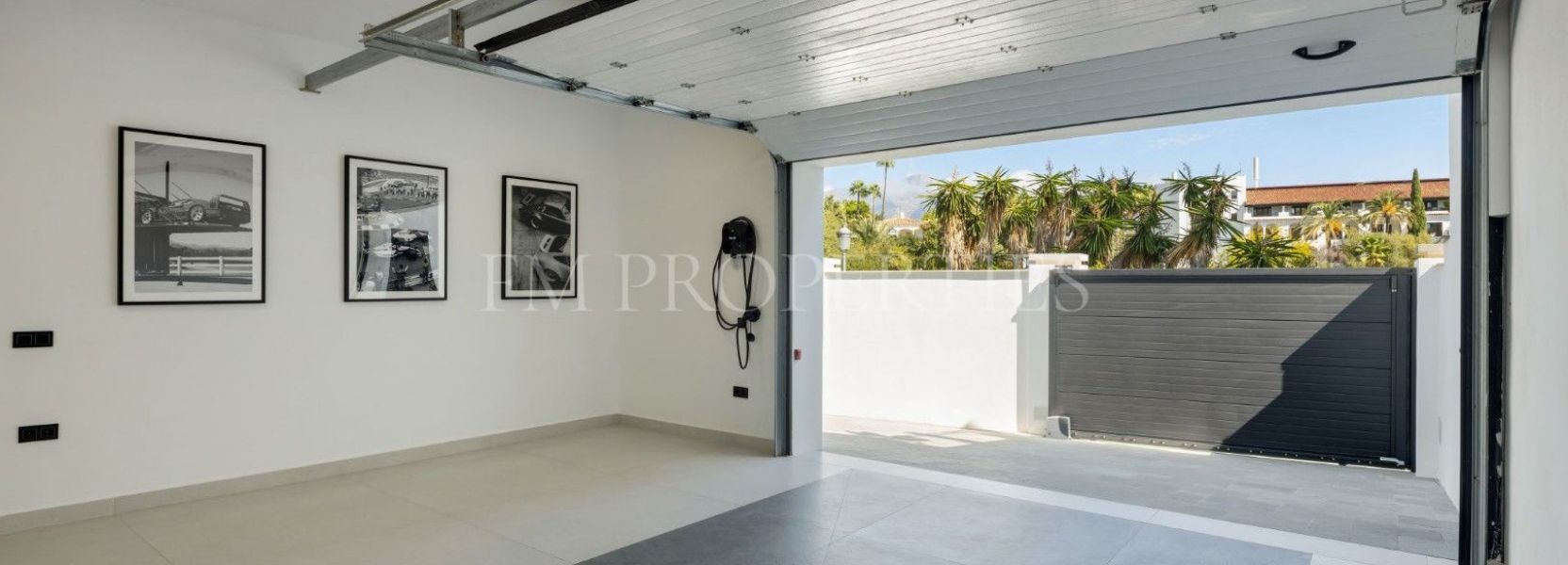 Villa  in El Herrojo, Benahavis