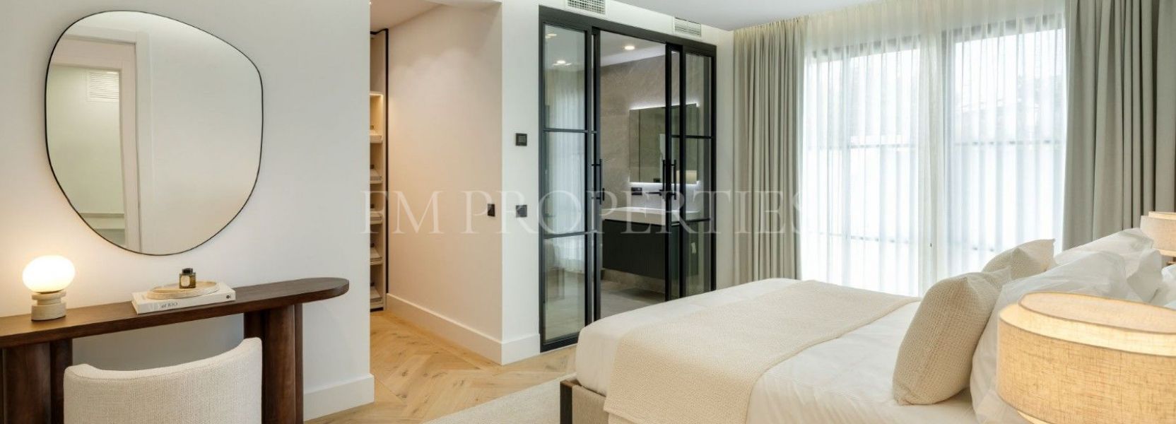 Villa  in El Herrojo, Benahavis