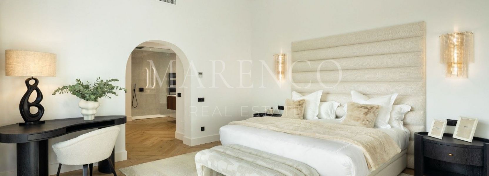 Villa  in El Herrojo, Benahavis