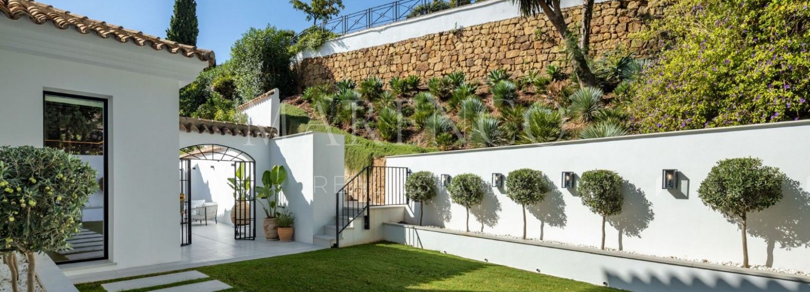 Villa  in El Herrojo, Benahavis