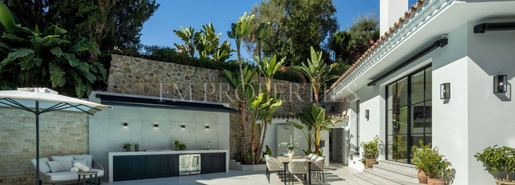 Villa  in El Herrojo, Benahavis