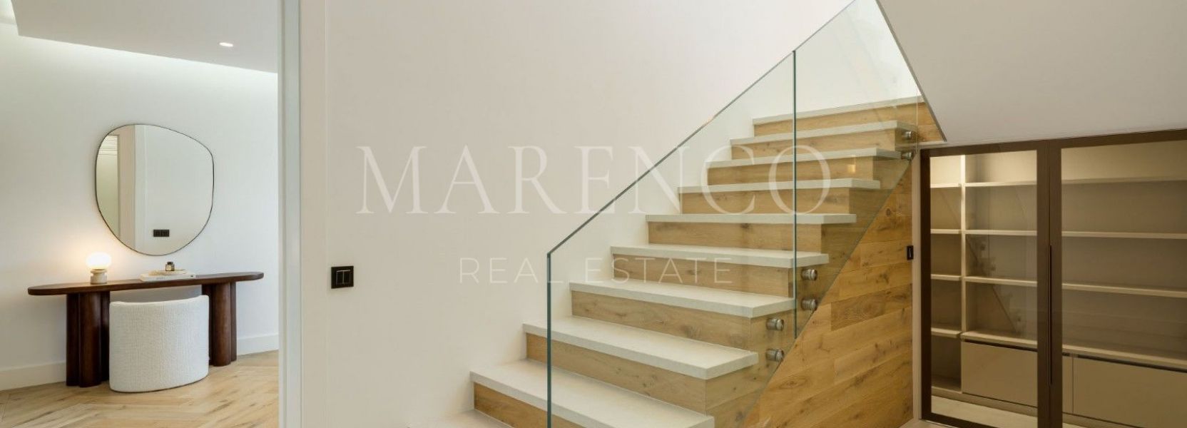 Villa  in El Herrojo, Benahavis