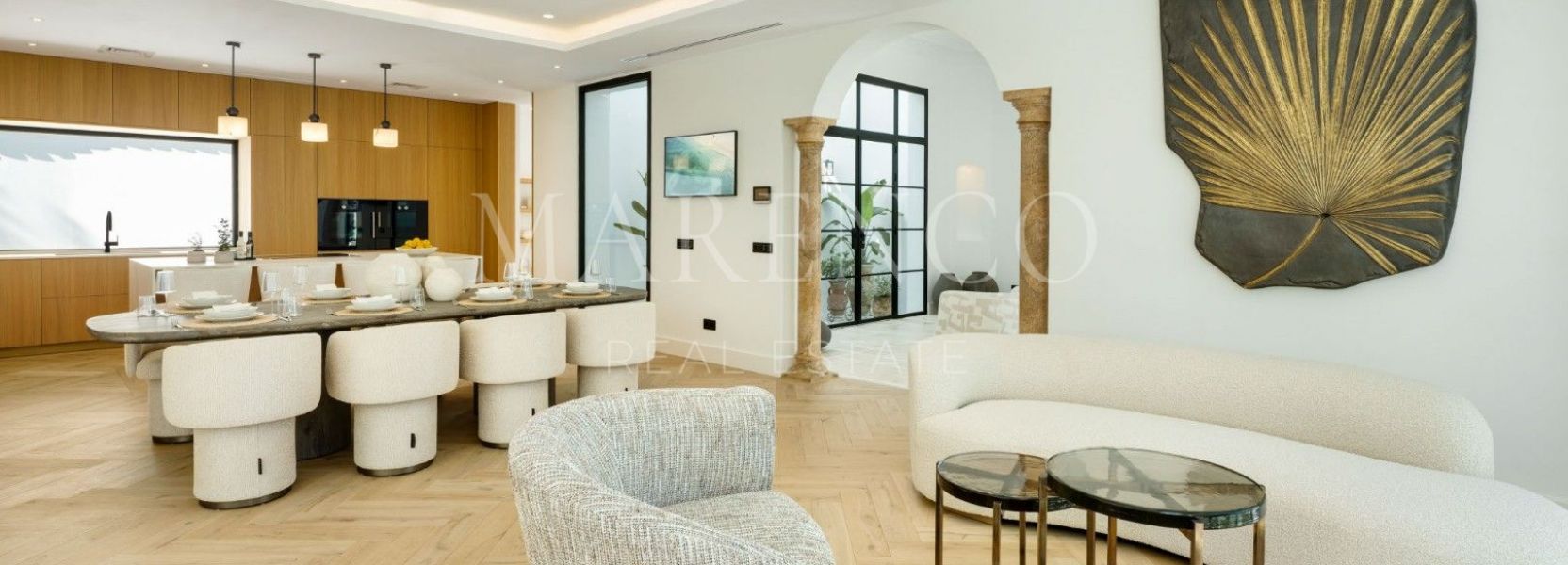 Villa  in El Herrojo, Benahavis