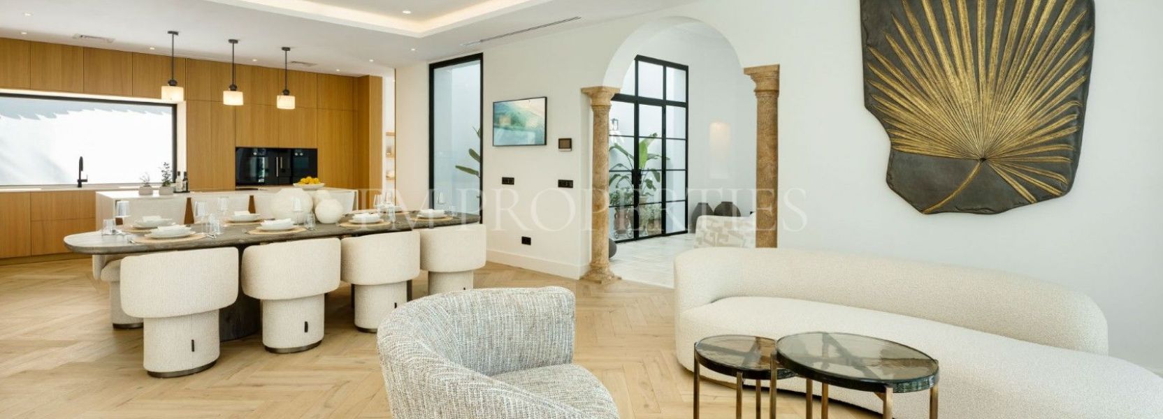 Villa  in El Herrojo, Benahavis