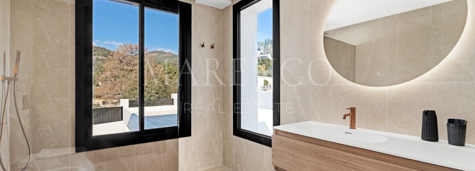 Villa  in El Madroñal, Benahavis