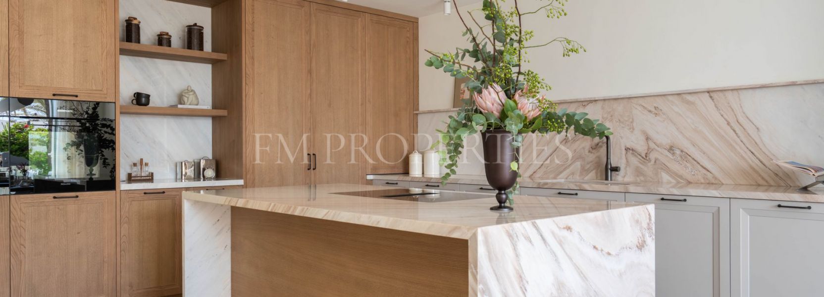 Villa Pareada  en Marbella Golden Mile, Marbella