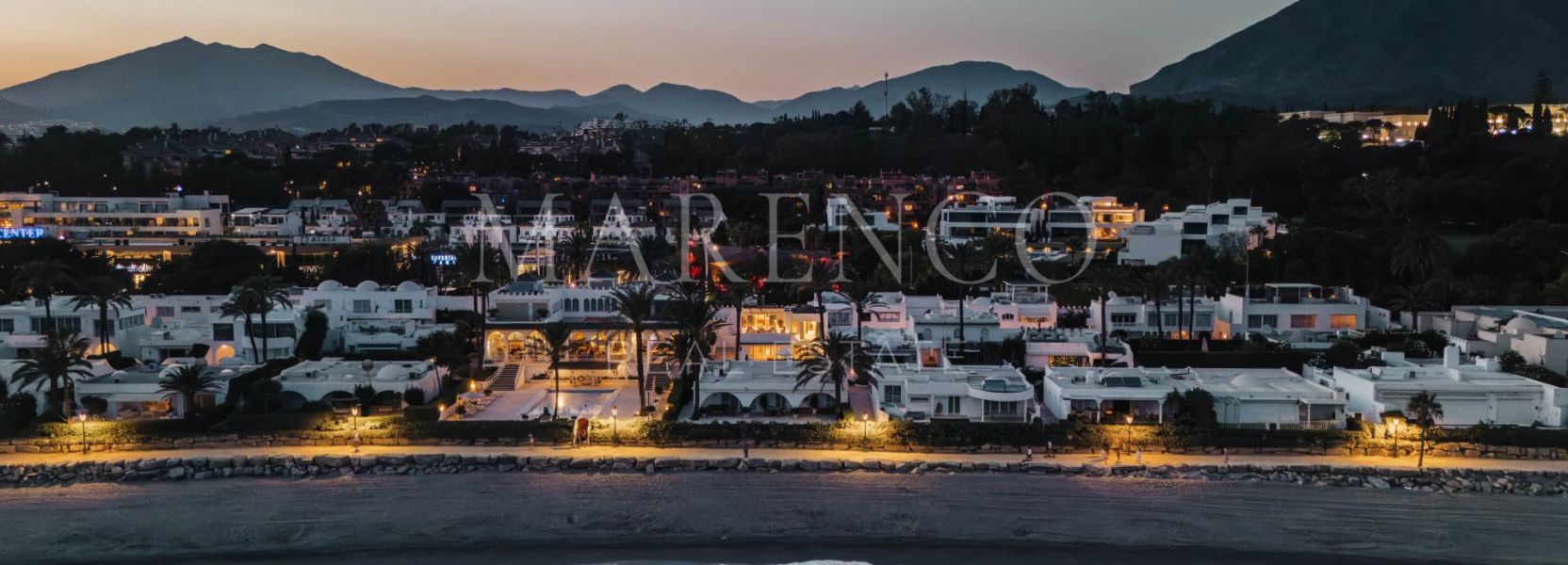 Einfamilienhaushälfte  in Marbella Goldene Meile, Marbella