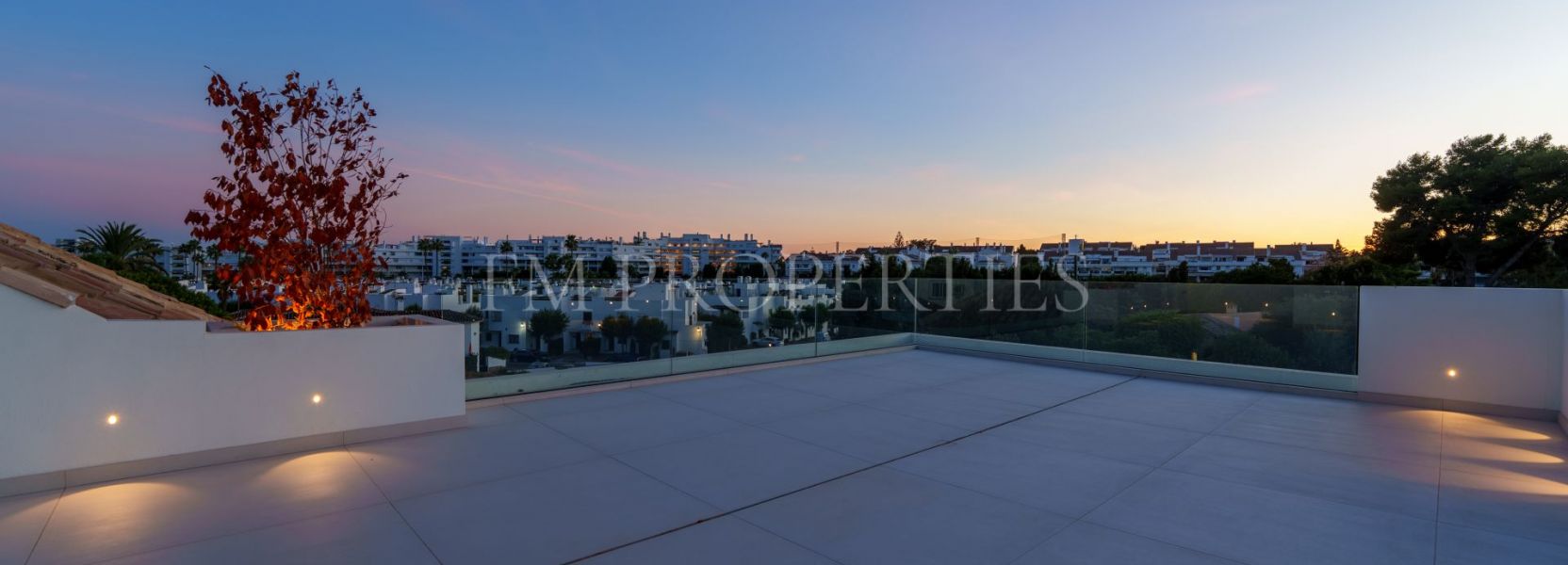 Villa  en Linda Vista Baja, San Pedro de Alcantara