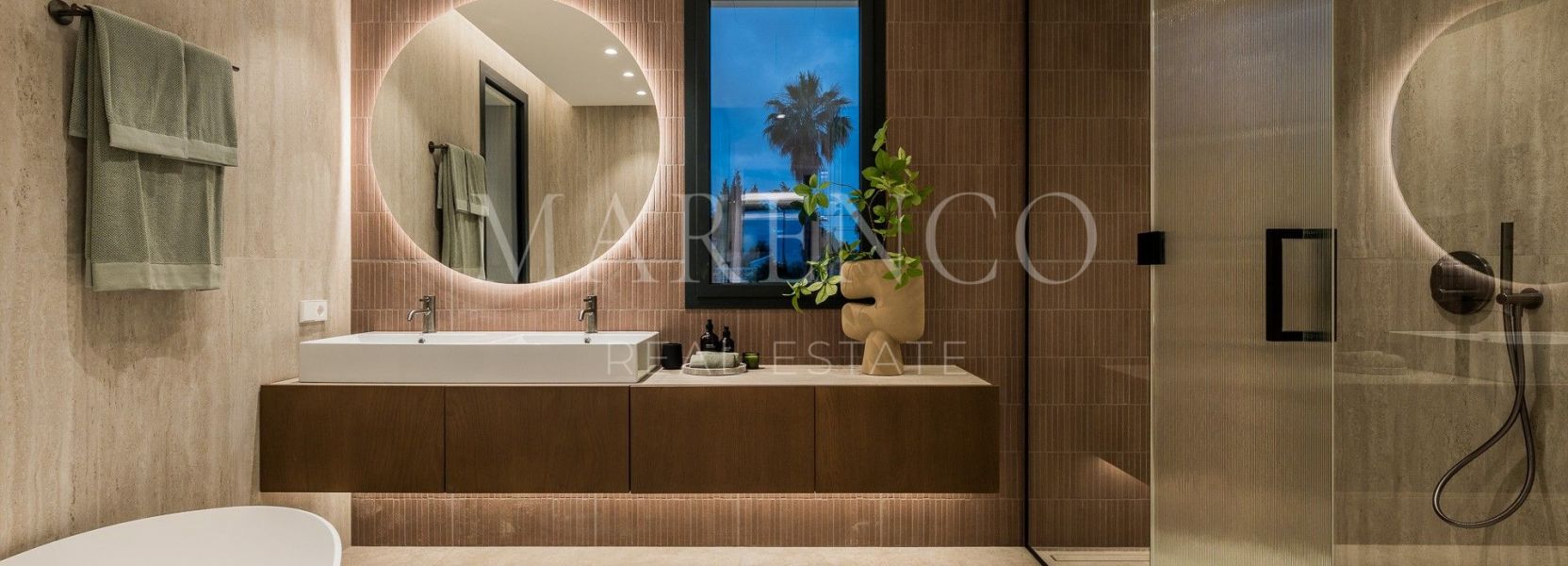 Villa Pareada  en El Rosario, Marbella Este, Marbella