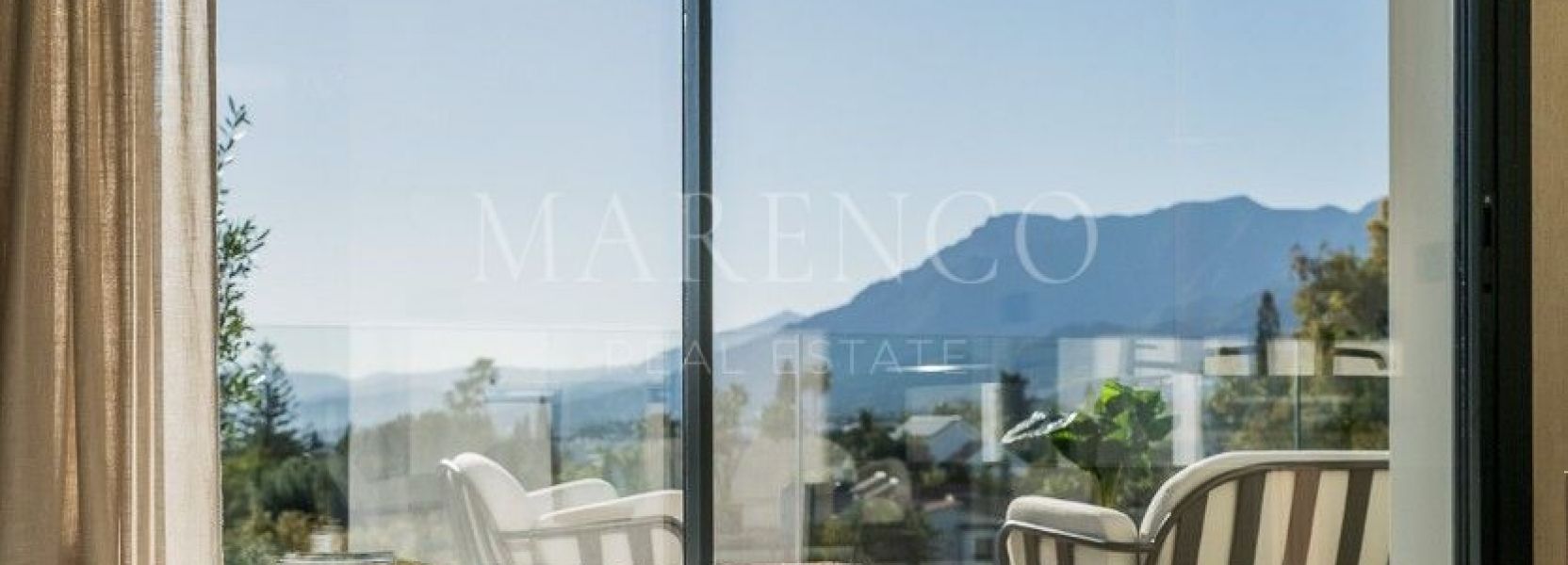 Villa Pareada  en El Rosario, Marbella Este, Marbella