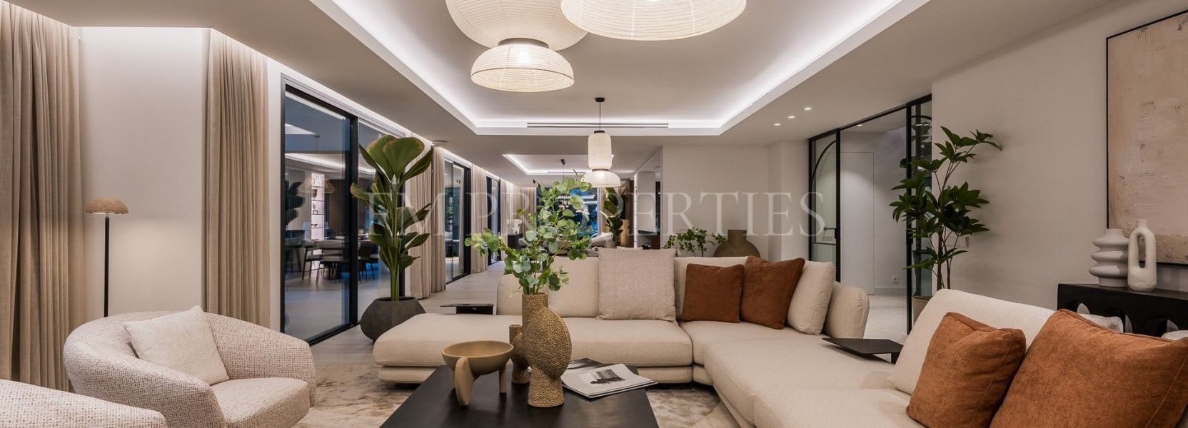 Semi Detached Villa  in El Rosario, Marbella East, Marbella