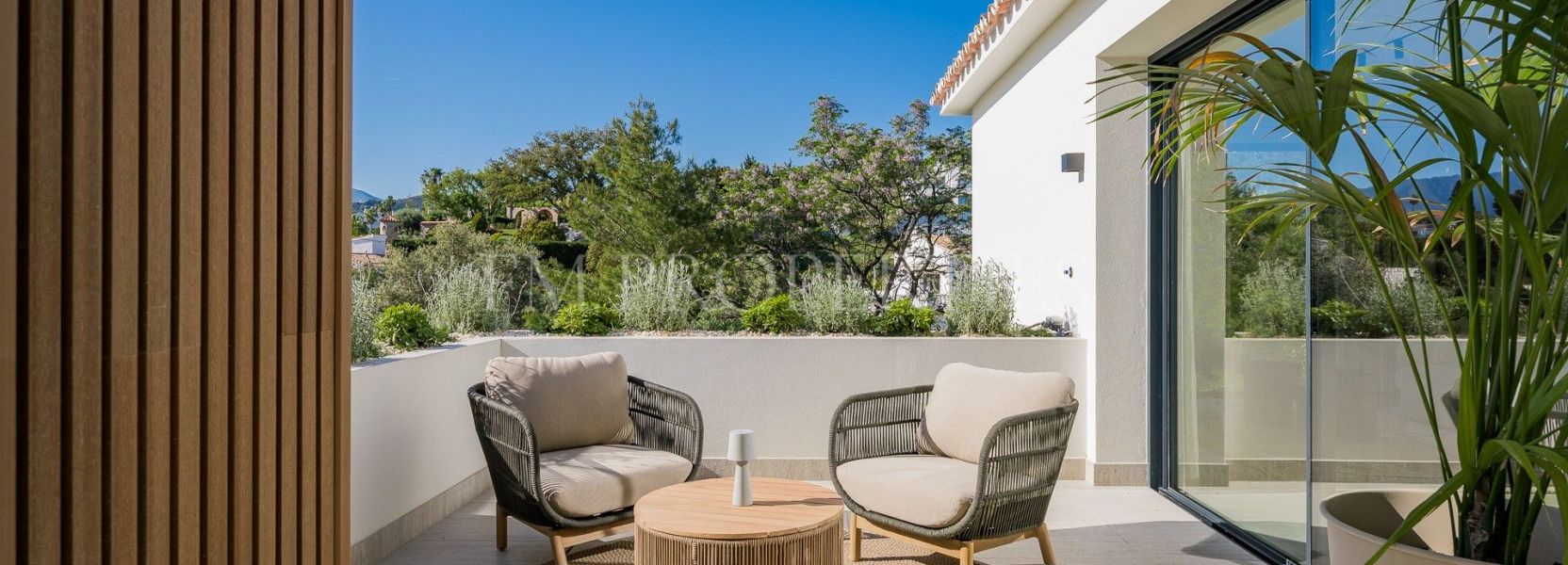 Semi Detached Villa  in El Rosario, Marbella East, Marbella
