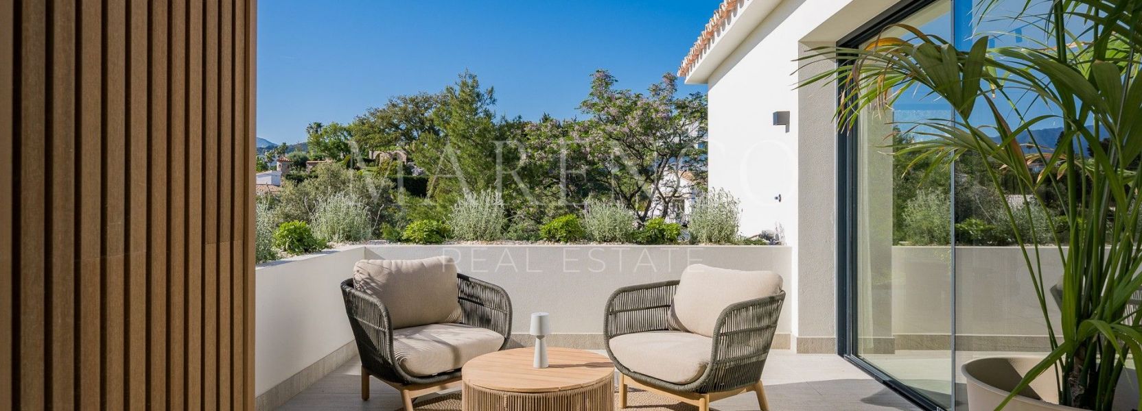 Villa Pareada  en El Rosario, Marbella Este, Marbella