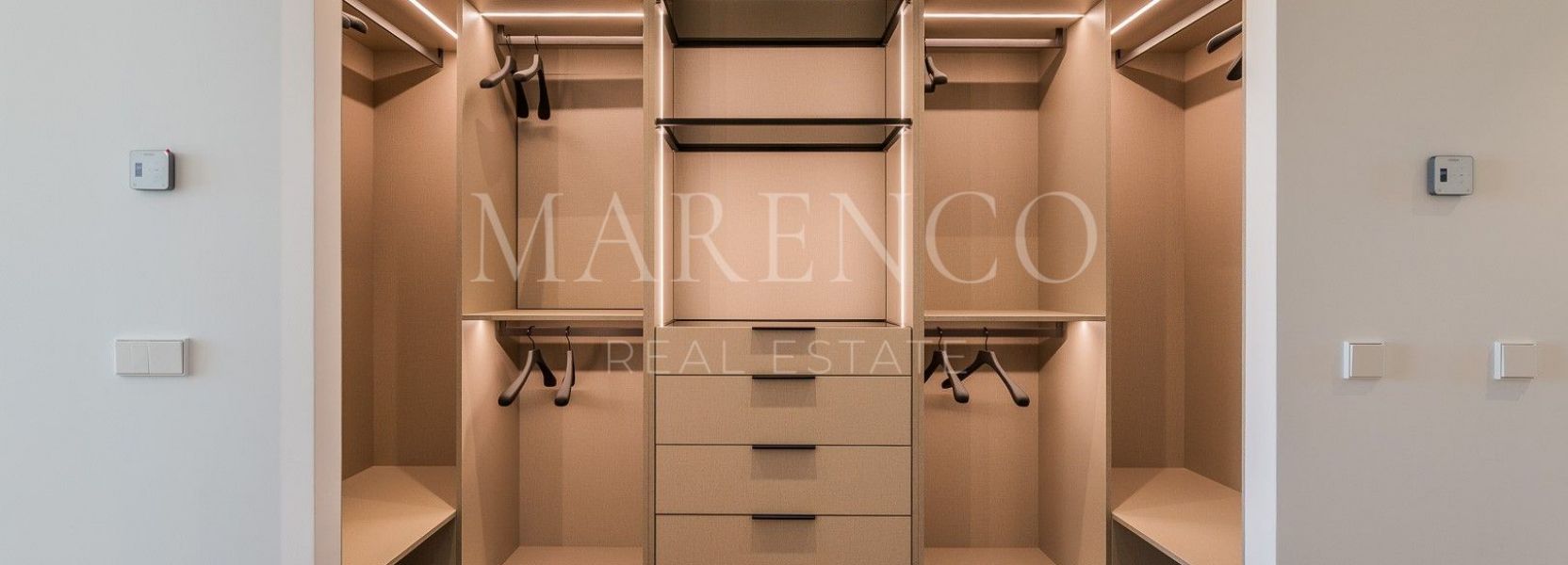 Villa Pareada  en El Rosario, Marbella Este, Marbella