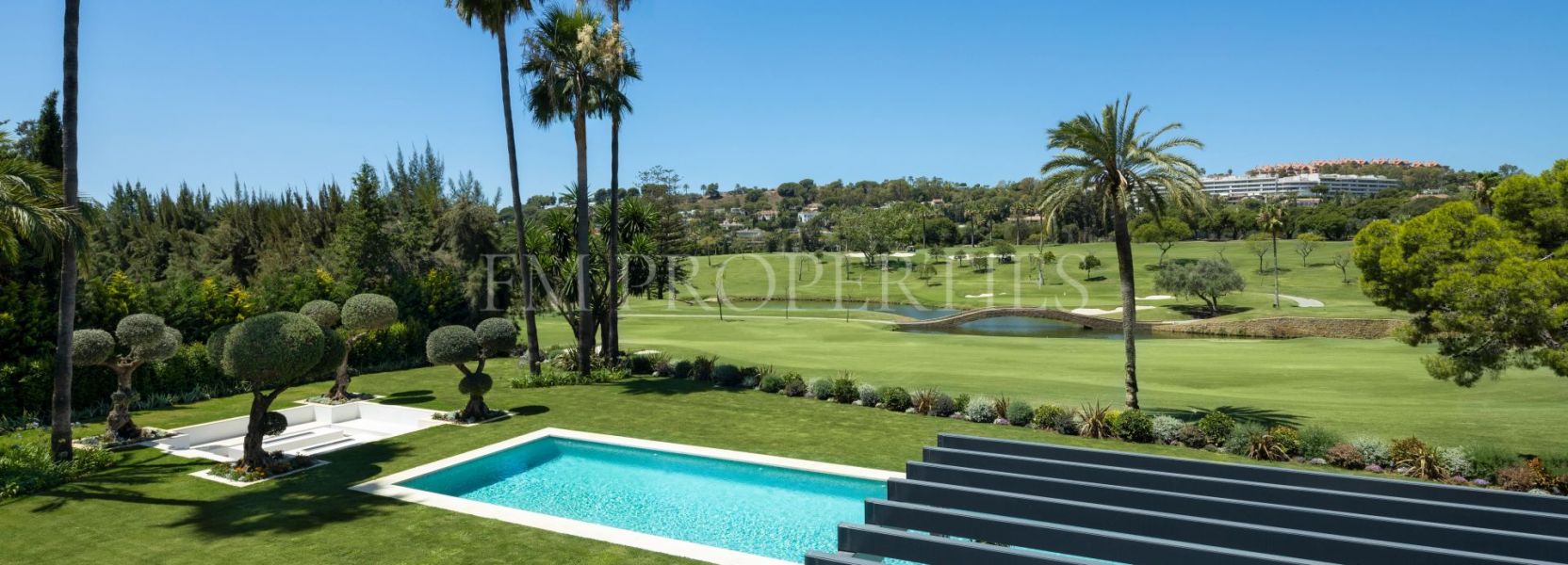 Villa  in Las Brisas, Nueva Andalucia, Marbella