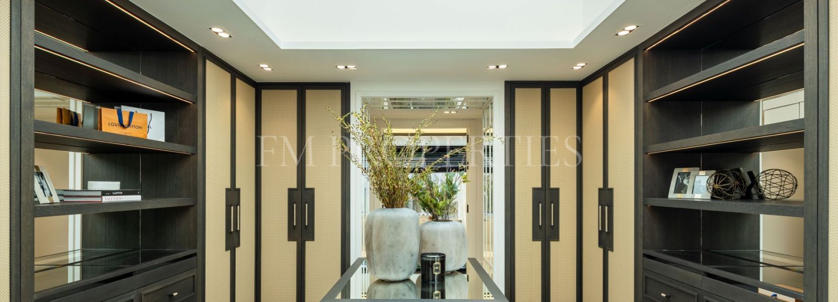 Villa  in Las Brisas, Nueva Andalucia, Marbella
