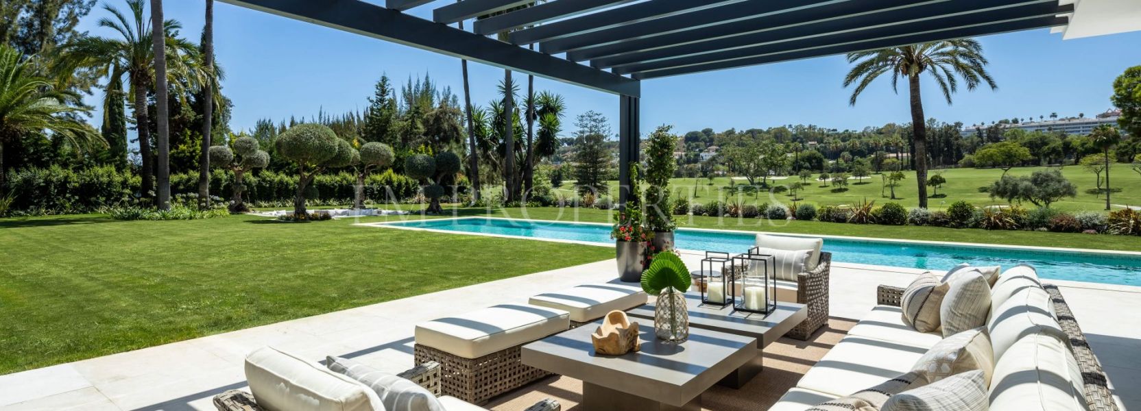 Villa  in Las Brisas, Nueva Andalucia, Marbella