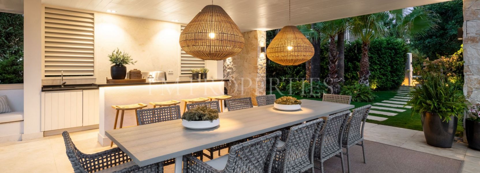 Villa  in Las Brisas, Nueva Andalucia, Marbella