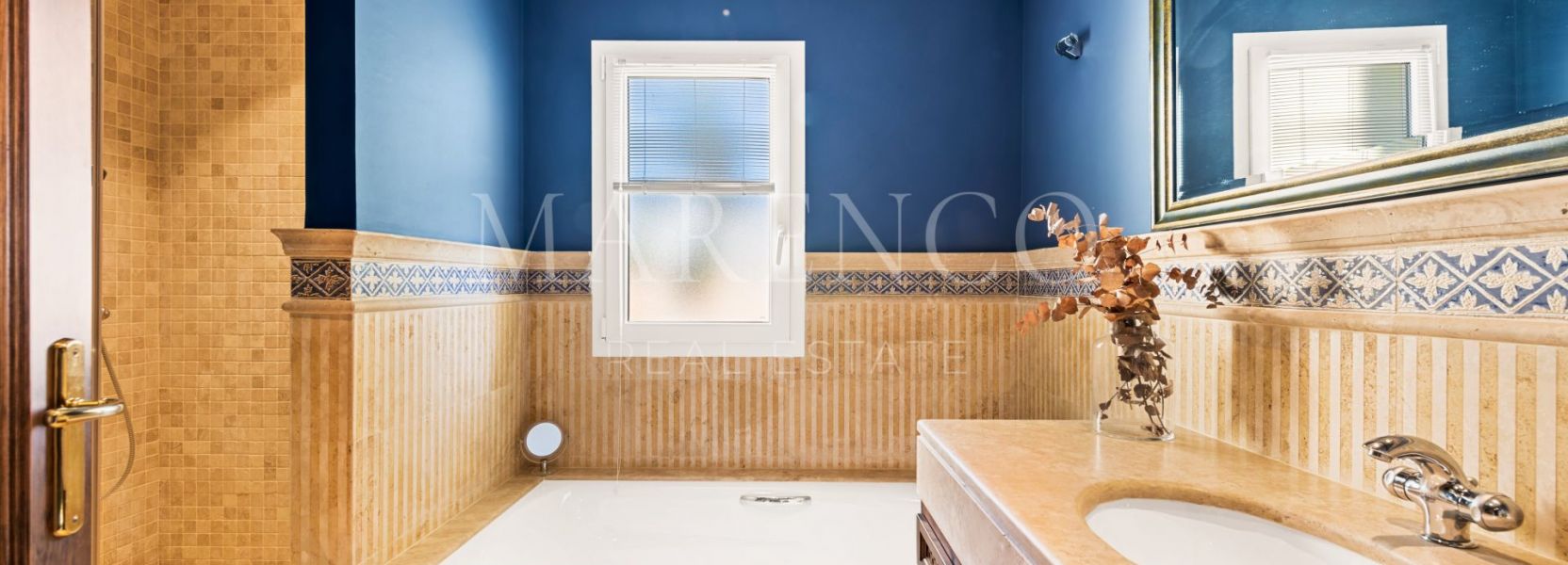 Villa en La Alqueria, Benahavis