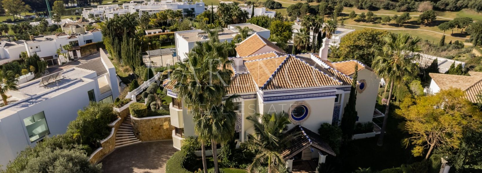 Villa en La Alqueria, Benahavis