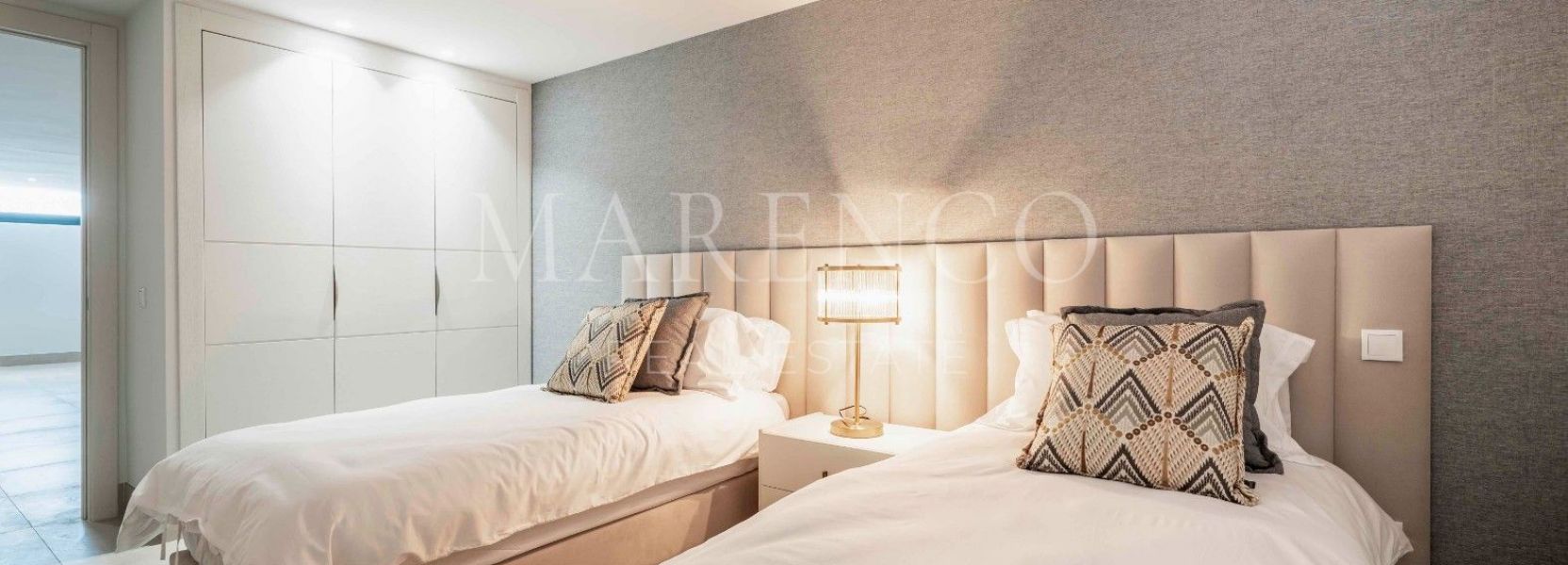 Villa  in El Campanario, Estepona Ost, Estepona