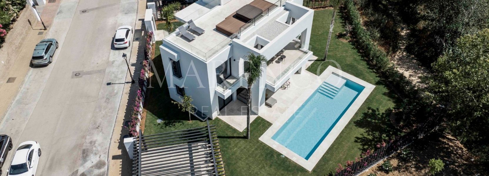 Villa  in El Campanario, Estepona Ost, Estepona