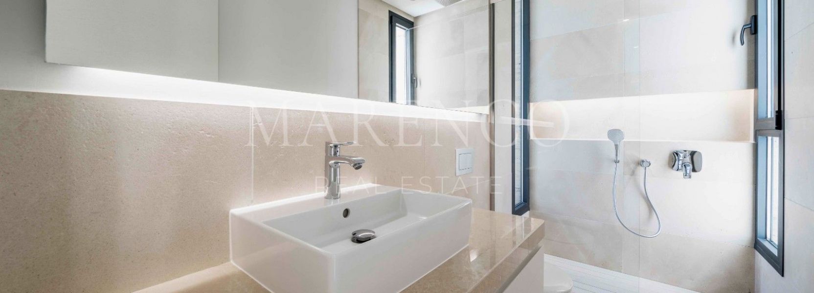 Villa  in El Campanario, Estepona Ost, Estepona