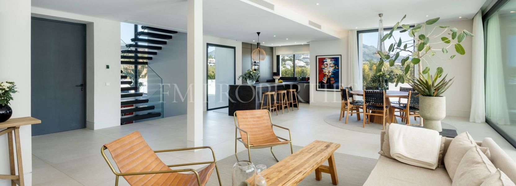 Villa  in La Cerquilla, Nueva Andalucia, Marbella
