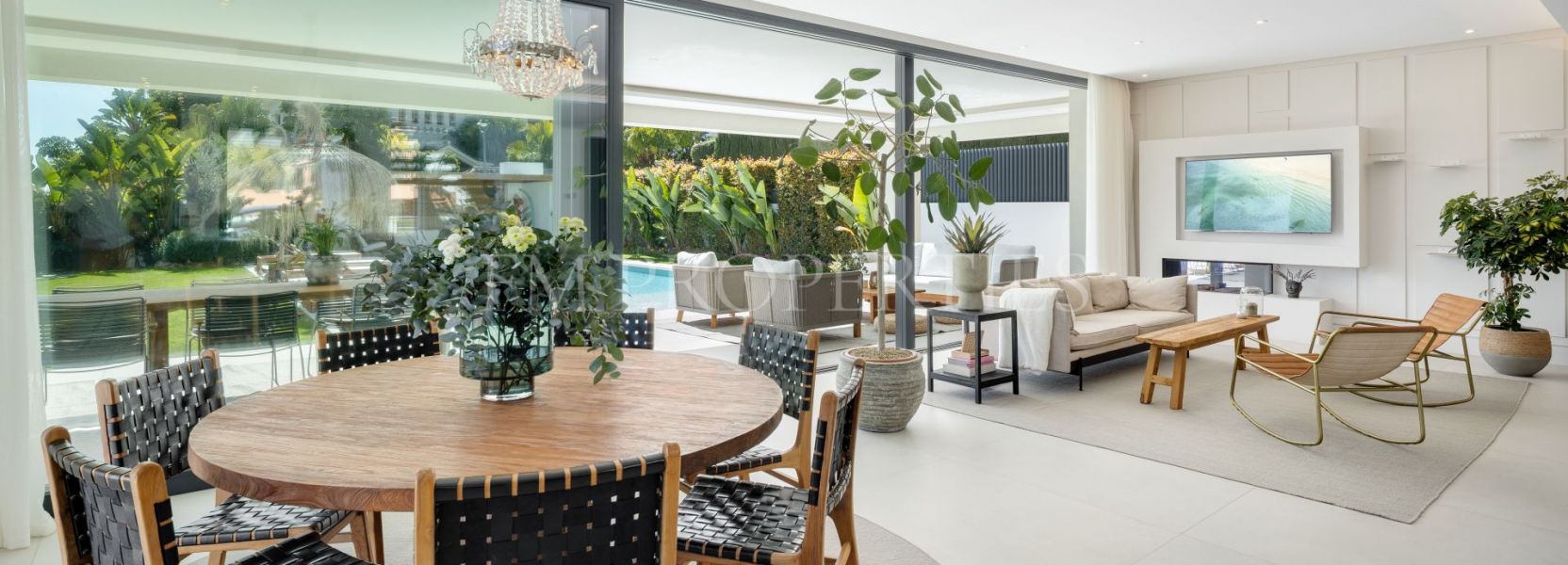 Villa  in La Cerquilla, Nueva Andalucia, Marbella