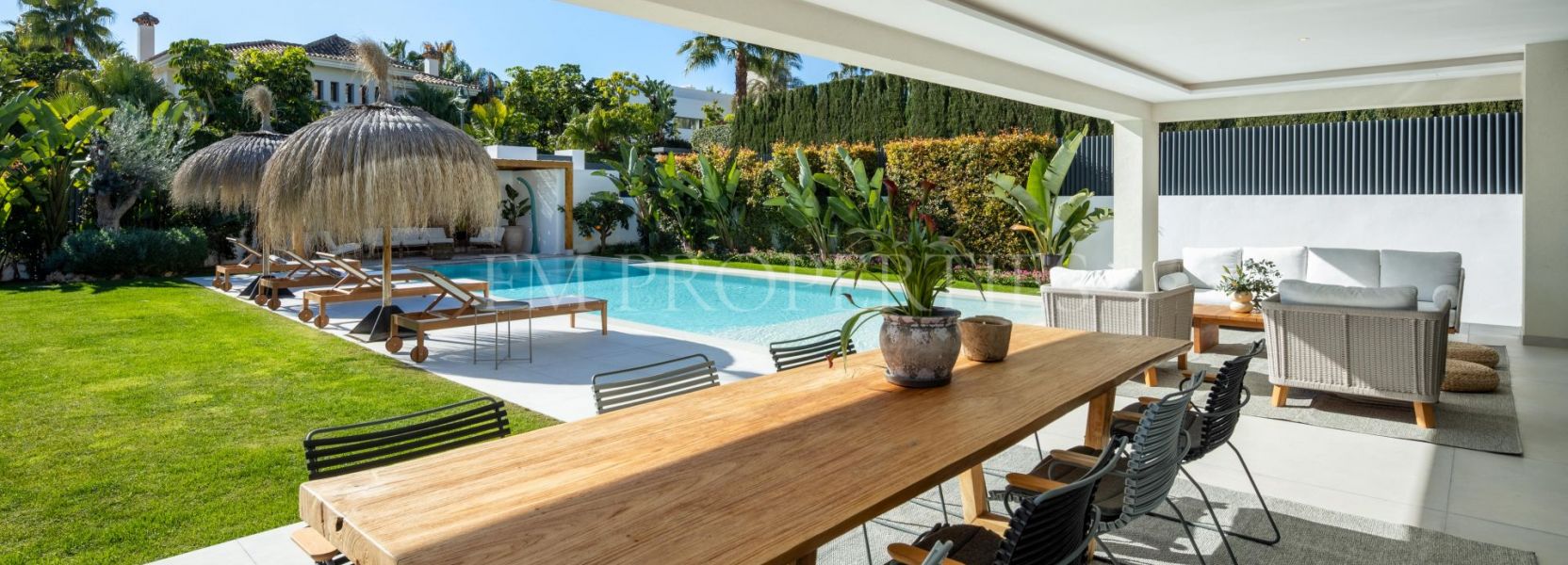 Villa  in La Cerquilla, Nueva Andalucia, Marbella