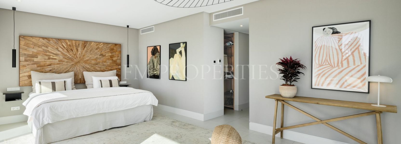 Villa  in La Cerquilla, Nueva Andalucia, Marbella