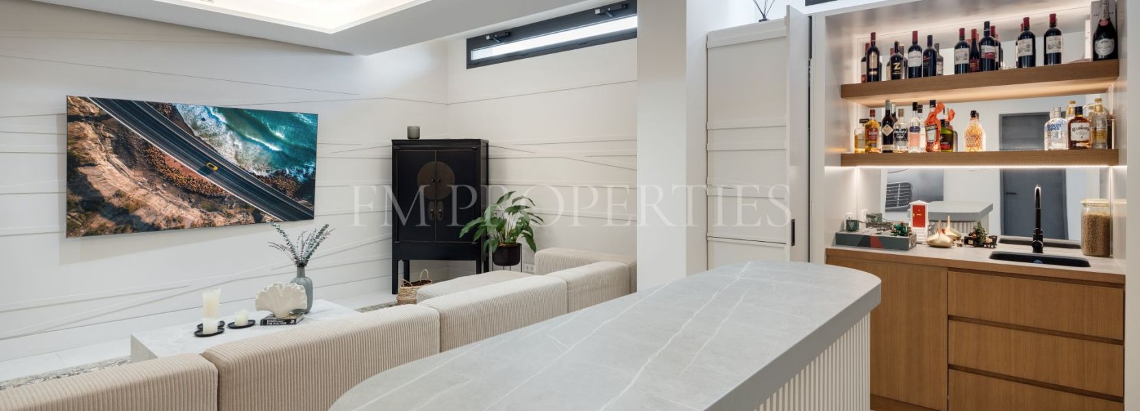 Villa  in La Cerquilla, Nueva Andalucia, Marbella