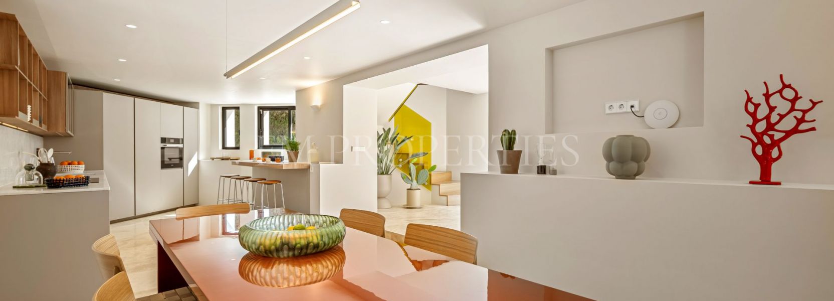 Villa  in Nueva Andalucia, Marbella