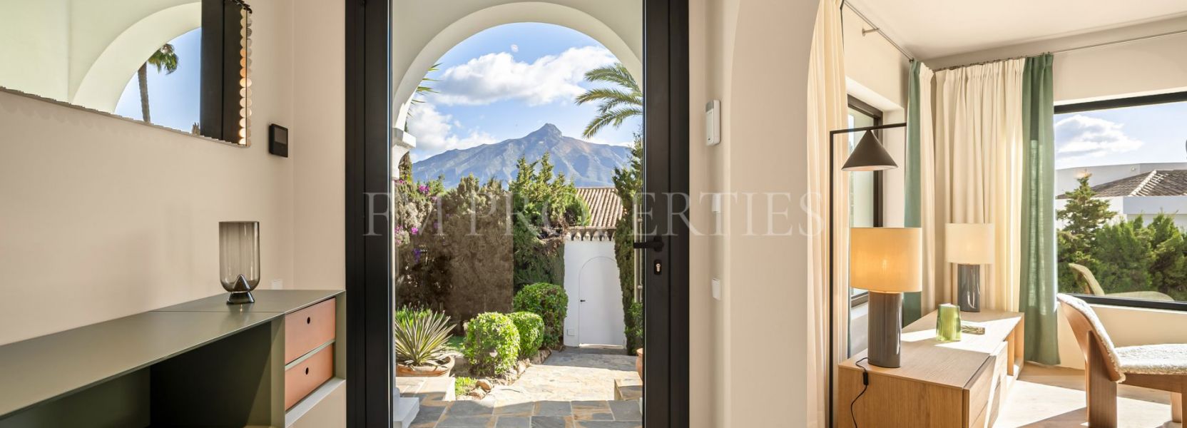 Villa  in Nueva Andalucia, Marbella