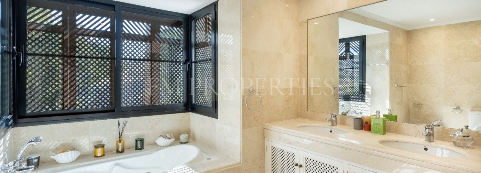 Villa  in La Quinta, Benahavis