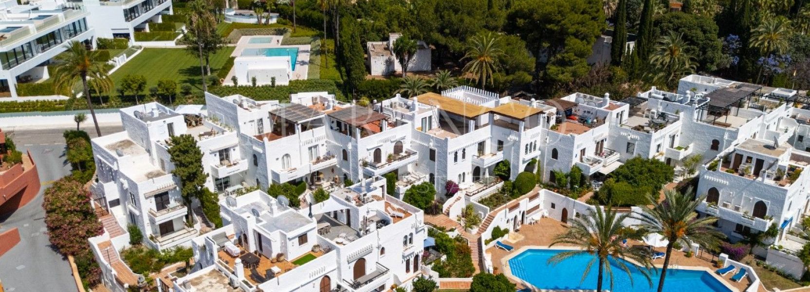 Duplex Penthouse à Pueblo Arabesque, Nueva Andalucia, Marbella