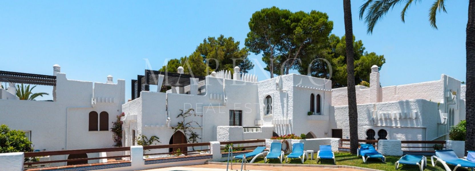 Duplex Penthouse à Pueblo Arabesque, Nueva Andalucia, Marbella
