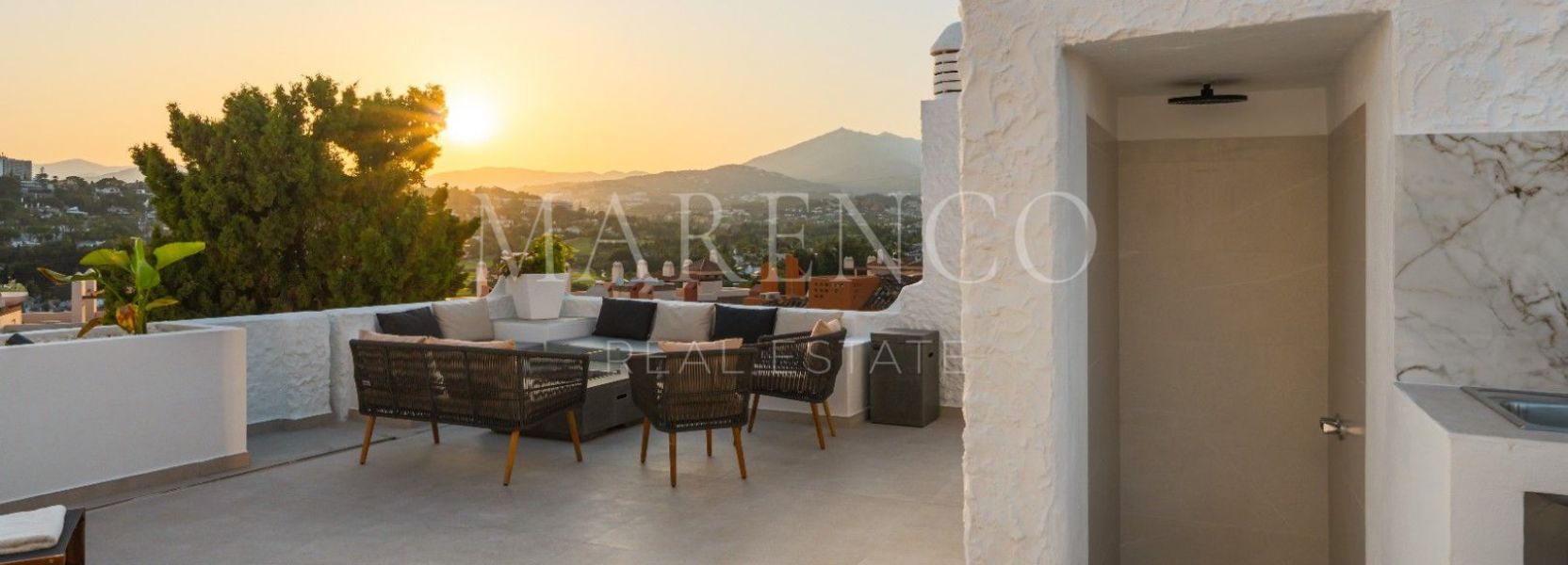 Duplex Penthouse à Pueblo Arabesque, Nueva Andalucia, Marbella