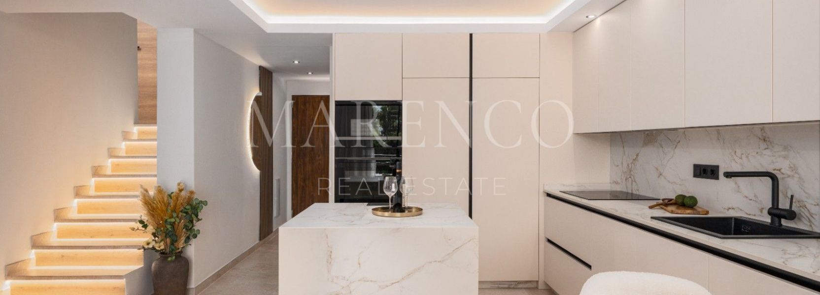 Duplex Penthouse à Pueblo Arabesque, Nueva Andalucia, Marbella