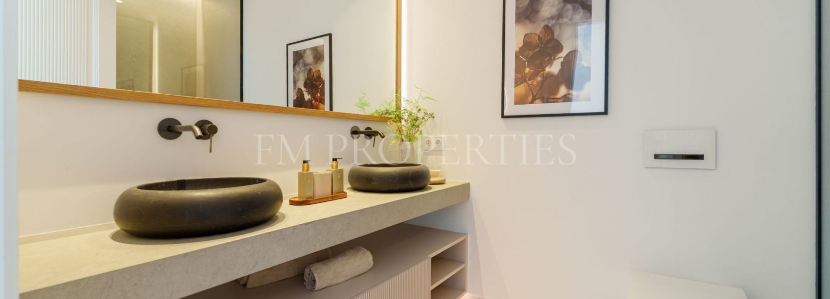 Villa  in The Hills, Benahavis