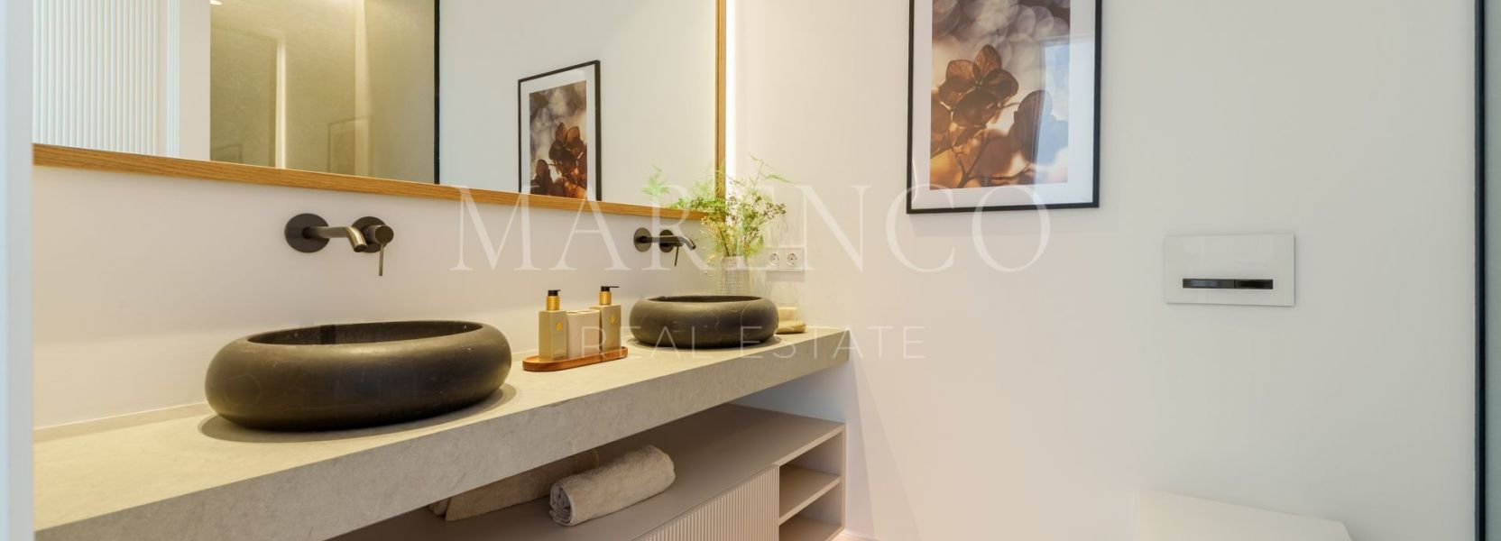 Villa  in The Hills, Benahavis