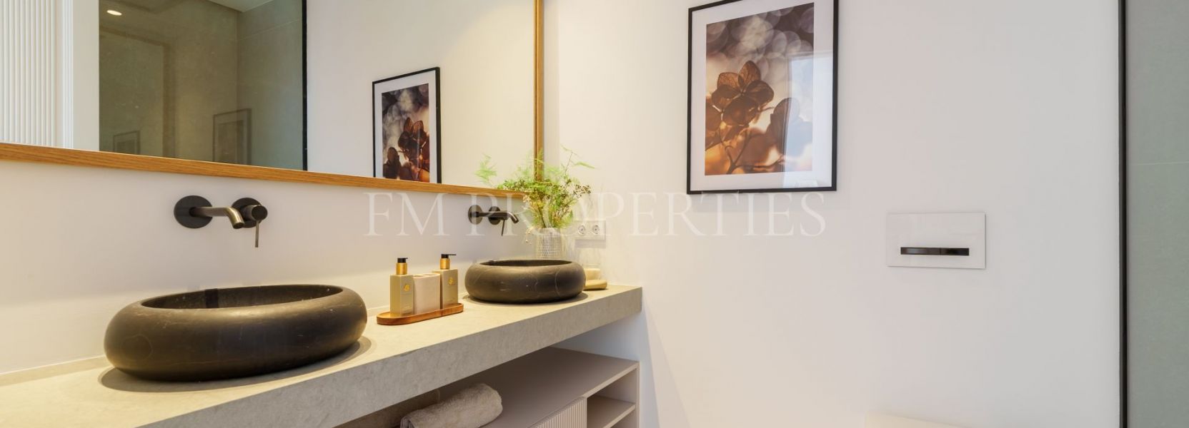 Villa  in The Hills, Benahavis