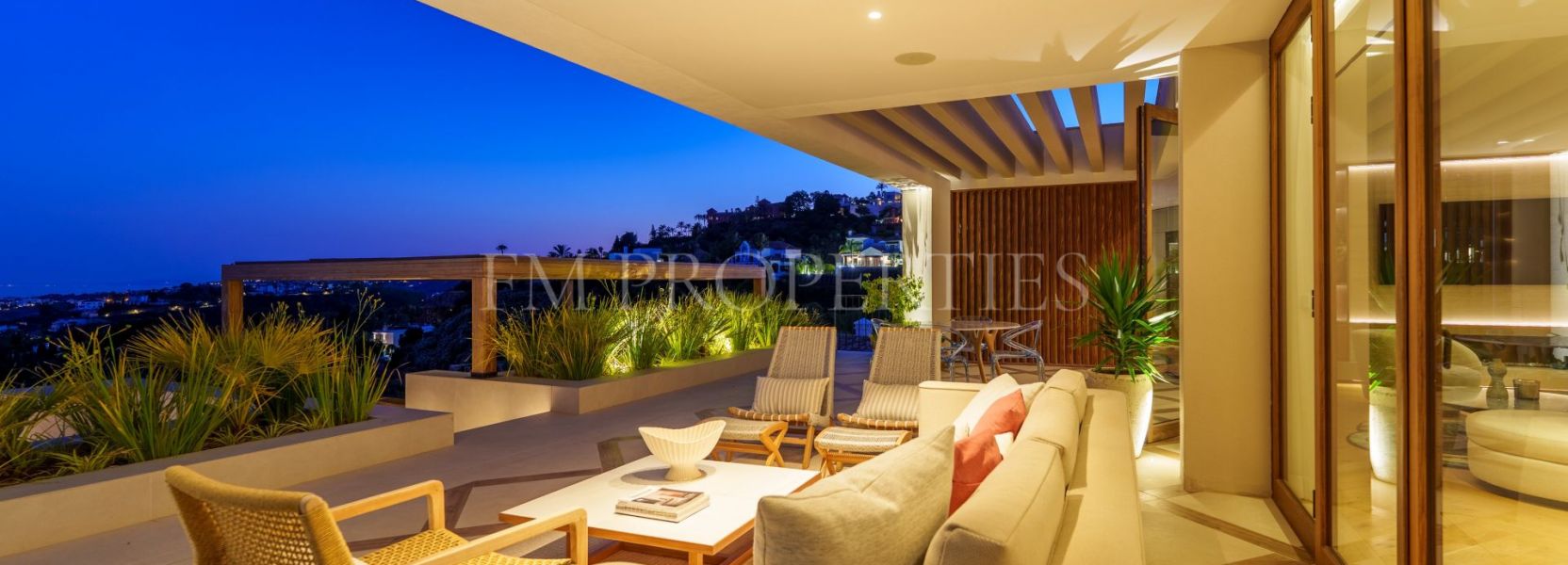 Villa  in The Hills, Benahavis