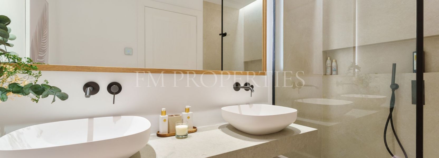 Villa  in The Hills, Benahavis