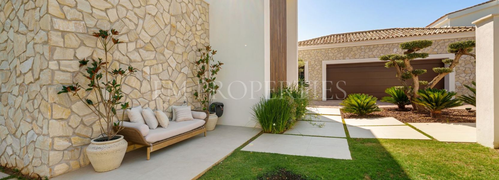 Villa  in The Hills, Benahavis