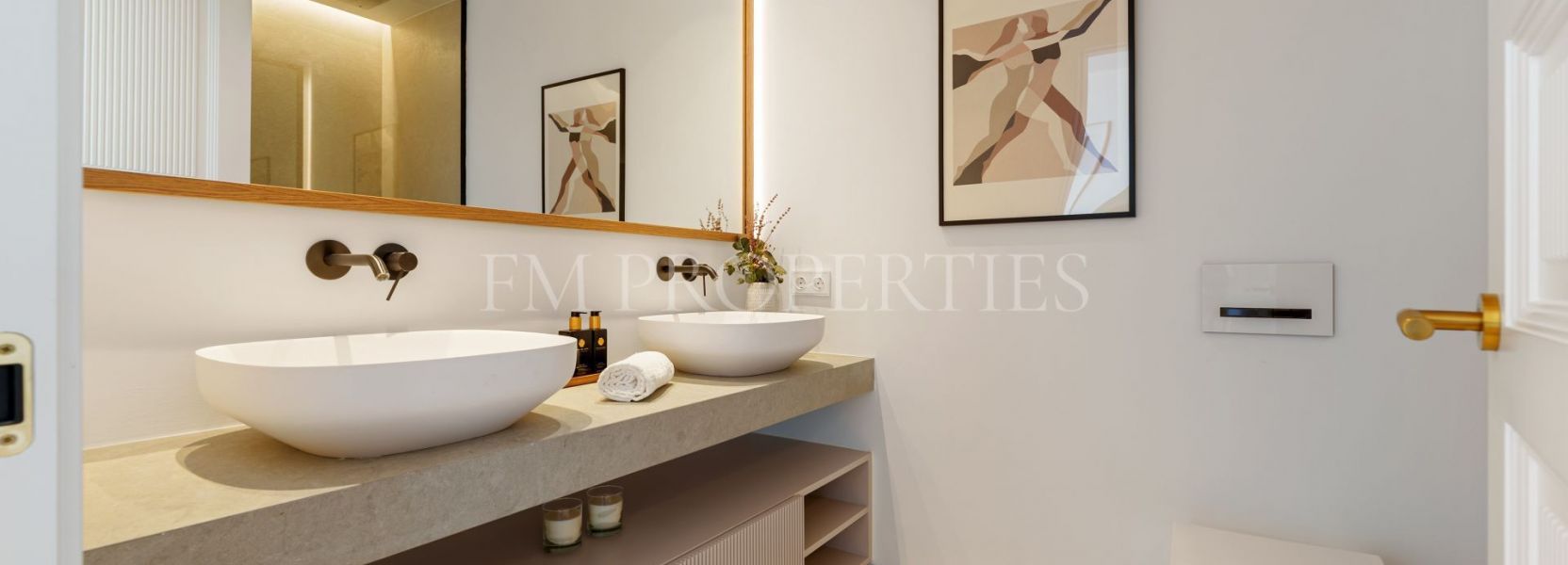 Villa  in The Hills, Benahavis